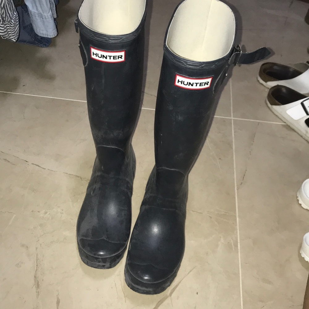 black hunter rain boots